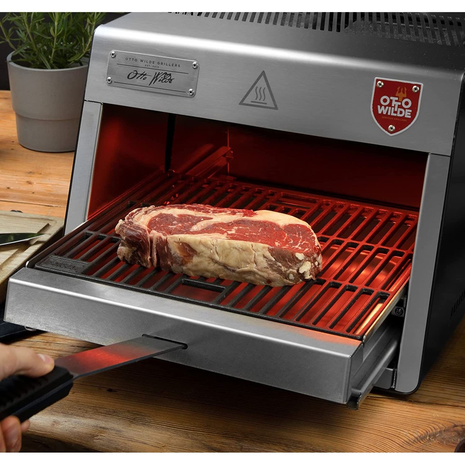 Miele Otto Wilde Pro Grill. Includes 9 Piece Accessories Package 60 Day Warranty